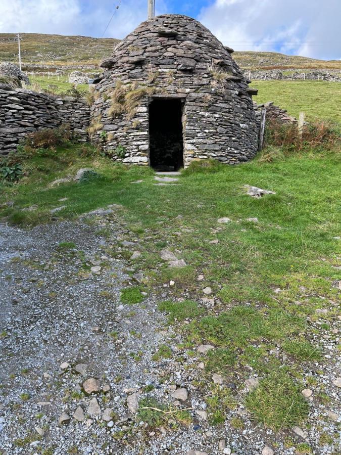 Old Irish Farmhouse Дингл Экстерьер фото