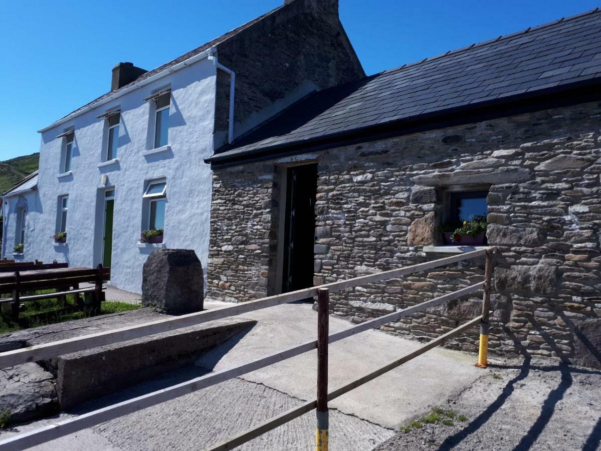 Old Irish Farmhouse Дингл Экстерьер фото